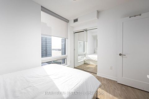 Photo 16 at 2510 - 10 York Street, Waterfront Communities C1, Toronto