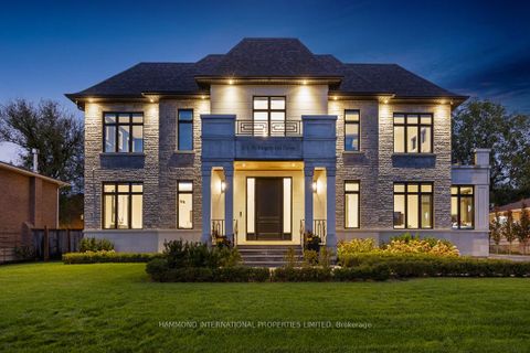 Photo 1 at 108 Hollingsworth Drive, King City, King