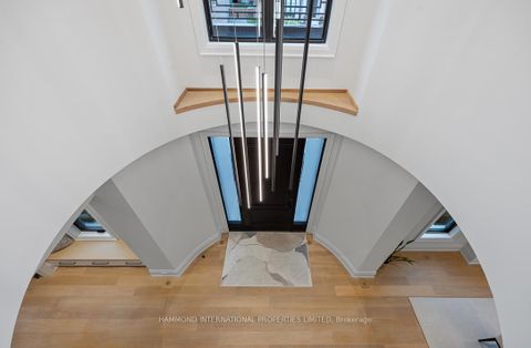 Photo 9 at 108 Hollingsworth Drive, King City, King