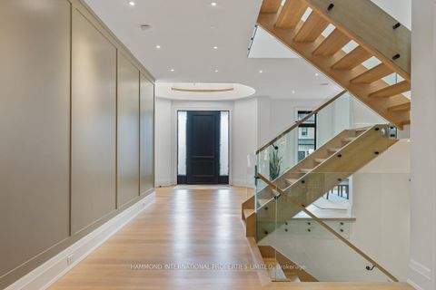 Photo 13 at 108 Hollingsworth Drive, King City, King