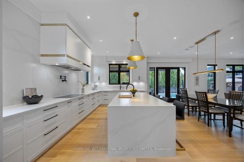 Photo 19 at 108 Hollingsworth Drive, King City, King