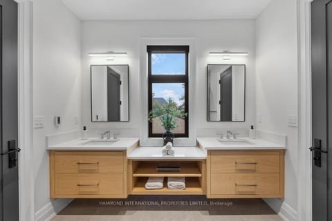 Photo 31 at 108 Hollingsworth Drive, King City, King