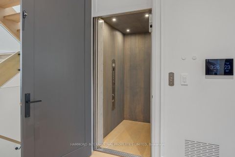 Photo 38 at 108 Hollingsworth Drive, King City, King