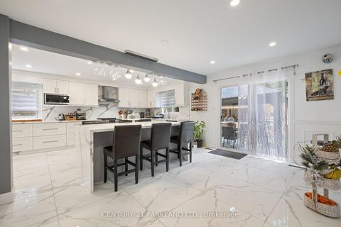 Photo 4 at 87 Bonacres Avenue, Centennial Scarborough, Toronto