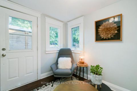 Photo 6 at 331 Scarborough Road, Danforth, Toronto