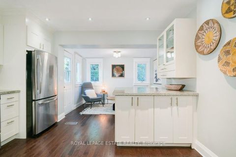 Photo 13 at 331 Scarborough Road, Danforth, Toronto