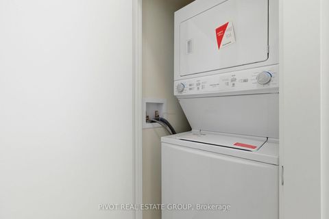 Photo 31 at 4201 - 15 Mercer Street NE, Waterfront Communities C1, Toronto