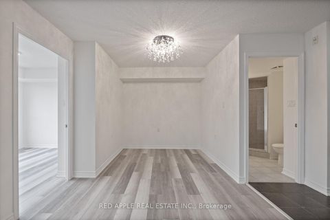 Photo 18 at 213 - 872 Sheppard Avenue W, Bathurst Manor, Toronto