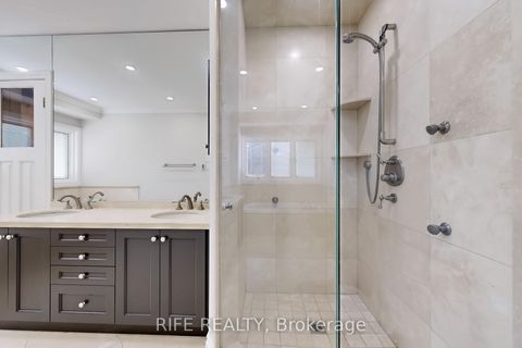 Photo 21 at 8 Elliotwood Court, Windfields, Toronto