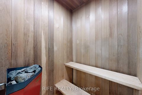 Photo 44 at 8 Elliotwood Court, Windfields, Toronto