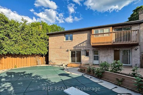 Photo 49 at 8 Elliotwood Court, Windfields, Toronto