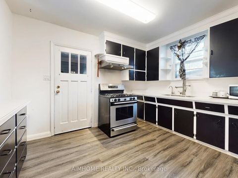 Photo 6 at 61 Talbot Road, Newtonbrook West, Toronto