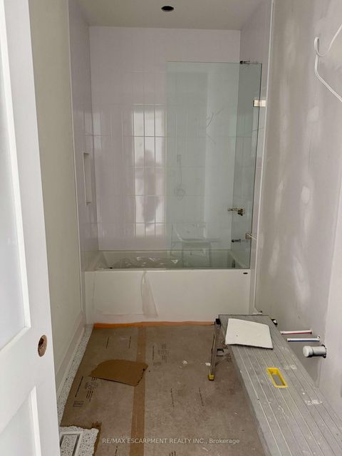 Photo 8 at 92 FIFTH Street, New Toronto, Toronto