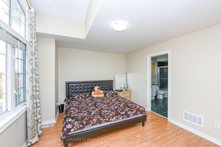 Photo 14 at 50 Severin Street, Wellington, Brampton