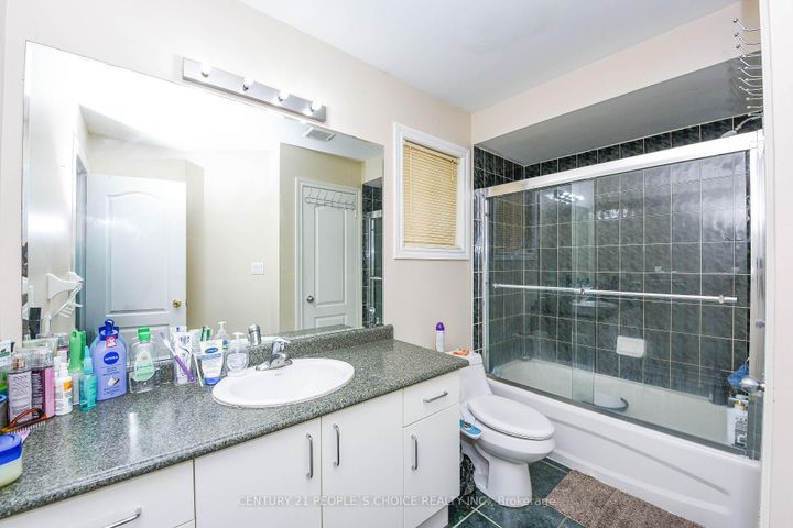 Photo 15 at 50 Severin Street, Wellington, Brampton