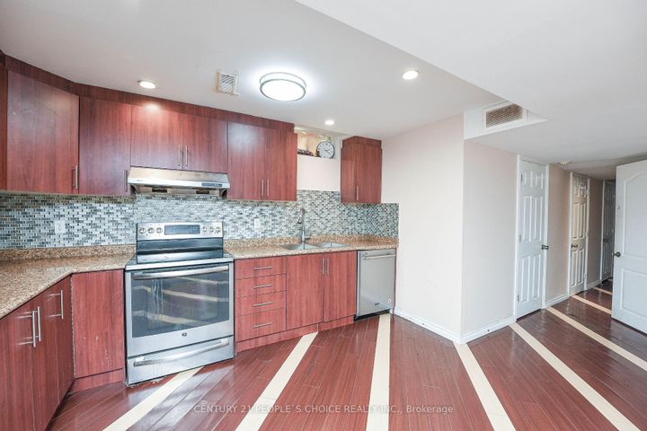 Photo 26 at 50 Severin Street, Wellington, Brampton