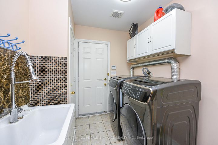 Photo 31 at 50 Severin Street, Wellington, Brampton