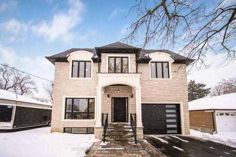 Photo 1 at 25 Cronin Drive, City Centre West, Toronto