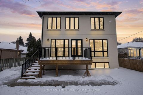 Photo 7 at 25 Cronin Drive, City Centre West, Toronto