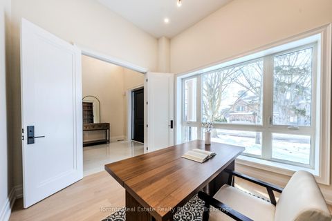 Photo 11 at 25 Cronin Drive, City Centre West, Toronto