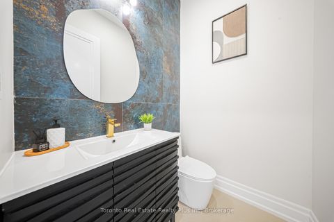 Photo 16 at 25 Cronin Drive, City Centre West, Toronto