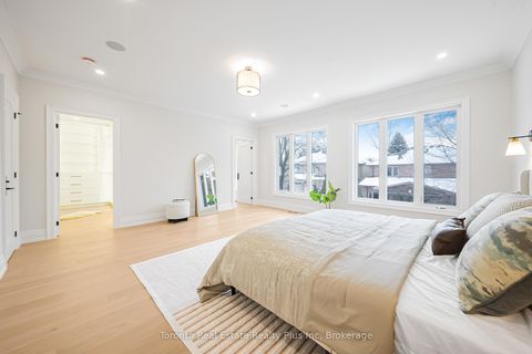 Photo 25 at 25 Cronin Drive, City Centre West, Toronto