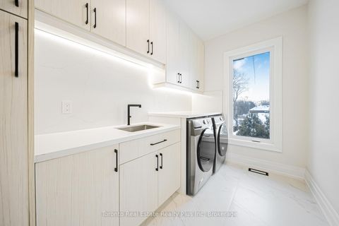 Photo 28 at 25 Cronin Drive, City Centre West, Toronto