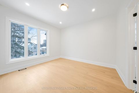 Photo 33 at 25 Cronin Drive, City Centre West, Toronto