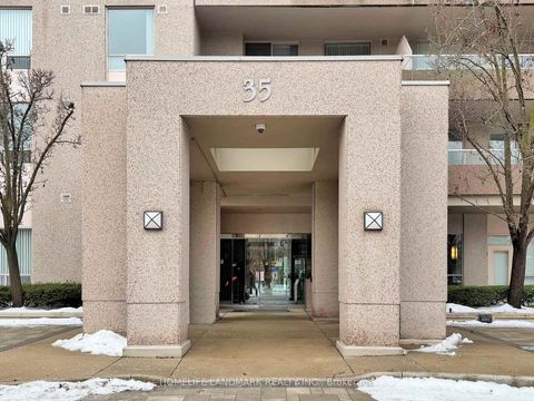 Photo 3 at 504 - 35 Empress Avenue, Willowdale East, Toronto