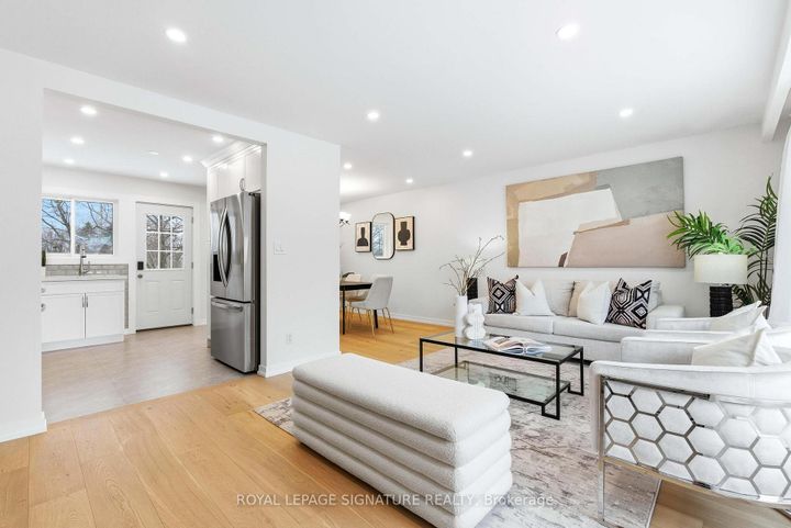 Photo 6 at 1271 Canford Crescent, Clarkson, Mississauga