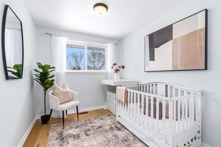 Photo 11 at 1271 Canford Crescent, Clarkson, Mississauga