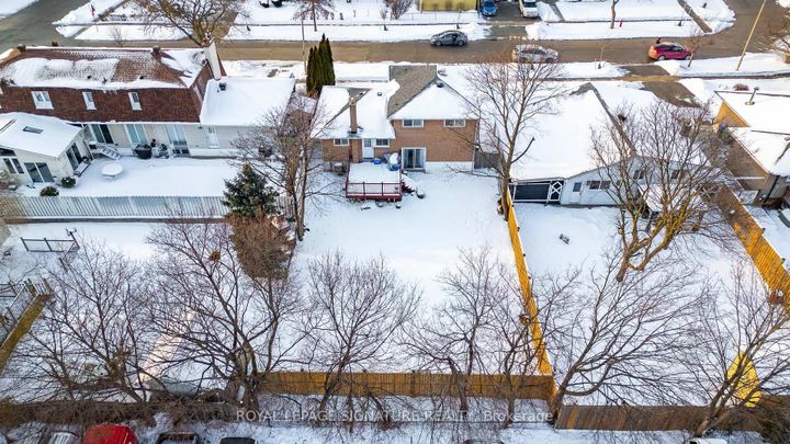 Photo 13 at 1271 Canford Crescent, Clarkson, Mississauga