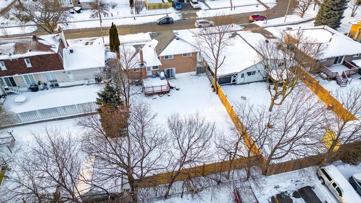 Photo 14 at 1271 Canford Crescent, Clarkson, Mississauga