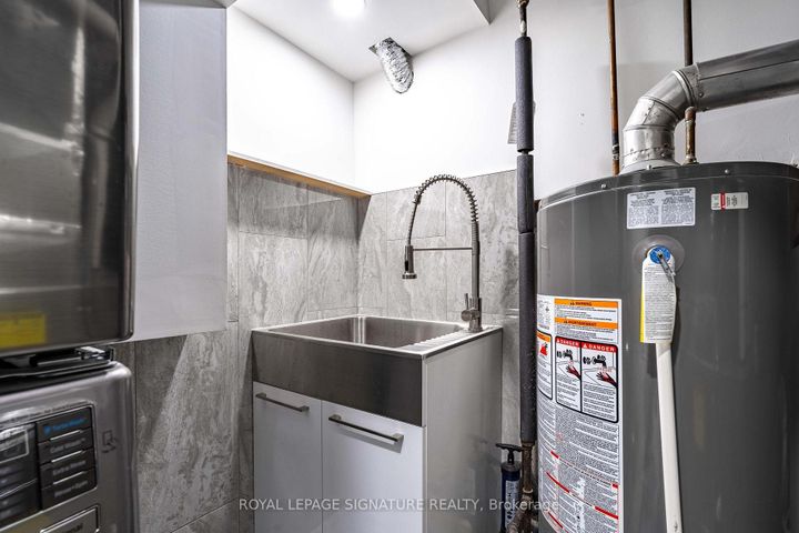 Photo 37 at 1271 Canford Crescent, Clarkson, Mississauga