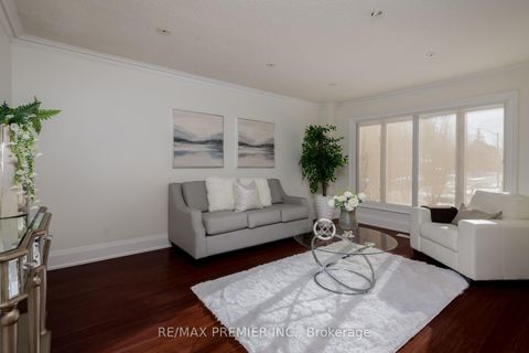 Photo 5 at 101 Woodgreen Drive N, Islington Woods, Vaughan