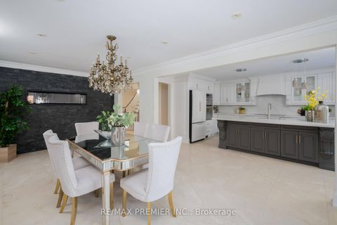 Photo 13 at 101 Woodgreen Drive N, Islington Woods, Vaughan