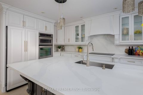 Photo 18 at 101 Woodgreen Drive N, Islington Woods, Vaughan