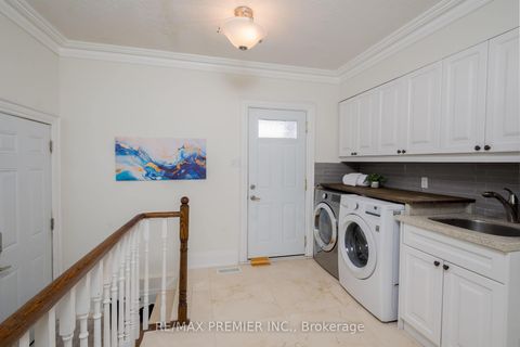 Photo 21 at 101 Woodgreen Drive N, Islington Woods, Vaughan