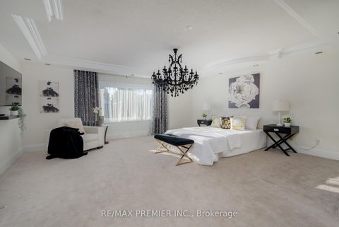 Photo 24 at 101 Woodgreen Drive N, Islington Woods, Vaughan