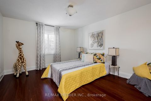 Photo 31 at 101 Woodgreen Drive N, Islington Woods, Vaughan