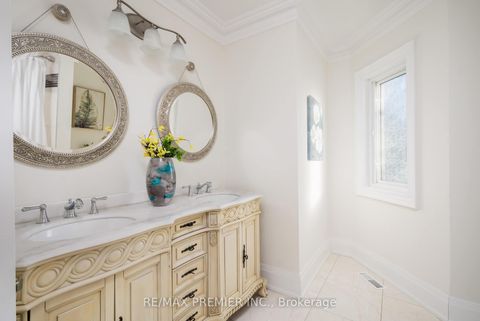 Photo 34 at 101 Woodgreen Drive N, Islington Woods, Vaughan