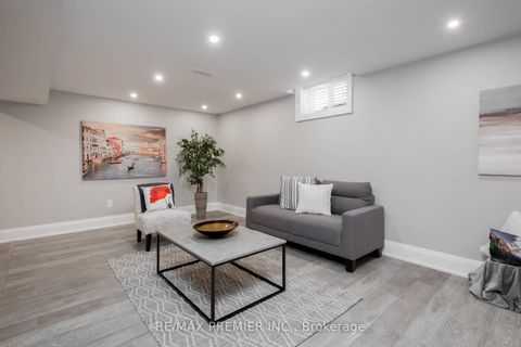 Photo 41 at 101 Woodgreen Drive N, Islington Woods, Vaughan