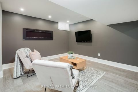 Photo 43 at 101 Woodgreen Drive N, Islington Woods, Vaughan