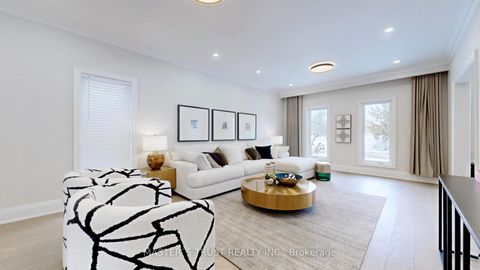 Photo 3 at 31 Boake Trail, Bayview Hill, Richmond Hill