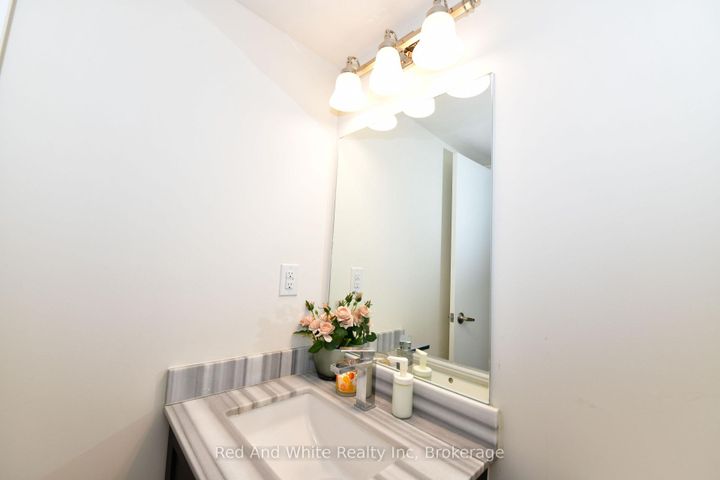 Photo 8 at 3 - 4080 Parkside Village Drive, Creditview, Mississauga