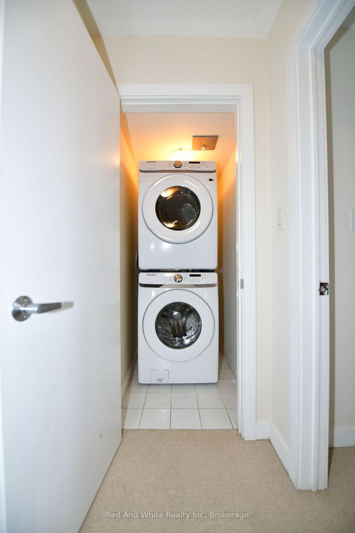 Photo 9 at 3 - 4080 Parkside Village Drive, Creditview, Mississauga