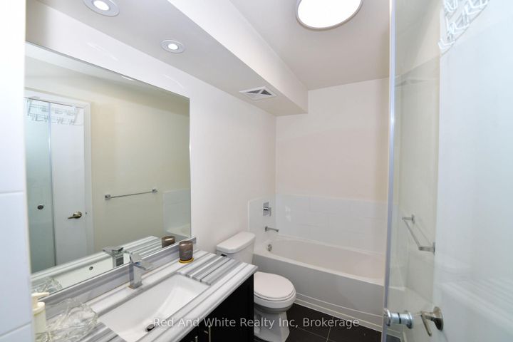 Photo 13 at 3 - 4080 Parkside Village Drive, Creditview, Mississauga