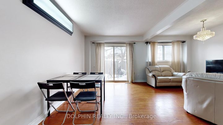 Photo 6 at 15 - 15 Fleetwood Crescent, Southgate, Brampton