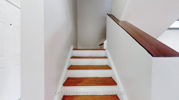 Photo 18 at 15 - 15 Fleetwood Crescent, Southgate, Brampton