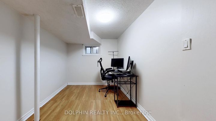 Photo 36 at 15 - 15 Fleetwood Crescent, Southgate, Brampton